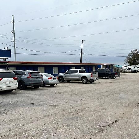 Apollo Lodge And Rv Park 페어필드 외부 사진