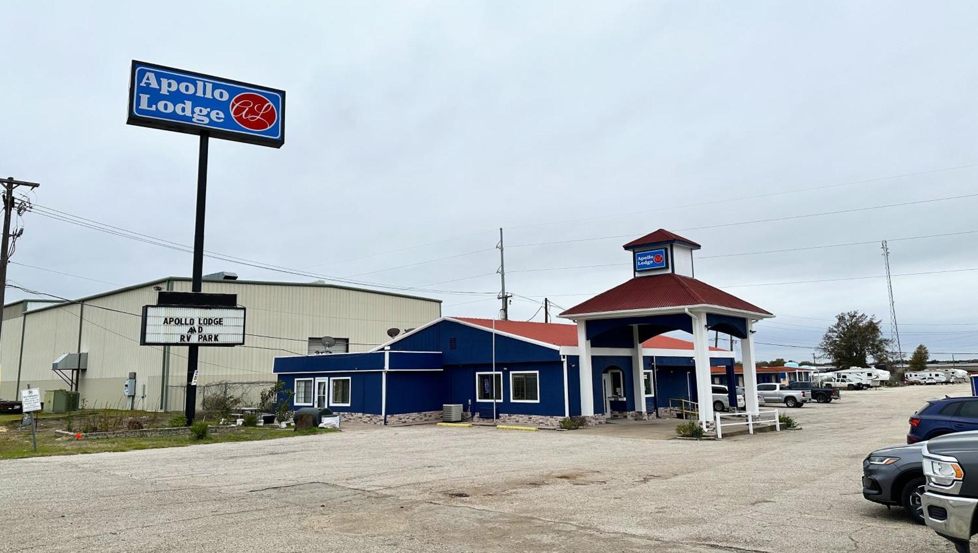 Apollo Lodge And Rv Park 페어필드 외부 사진